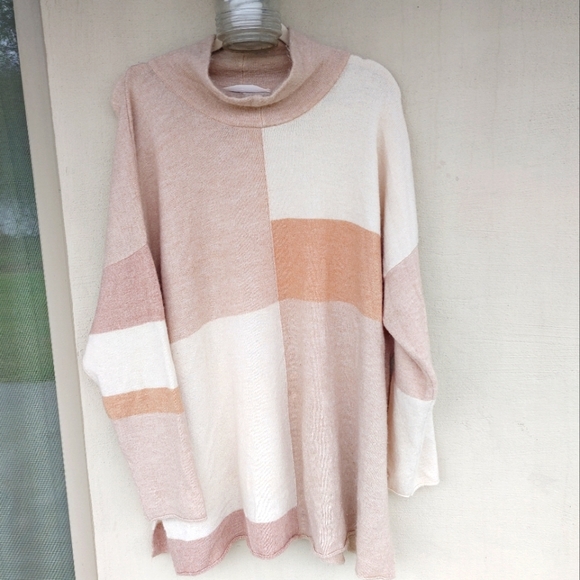Soft Surroundings Sweaters - Soft Surroundings Beige Tan Color block Sweater (2X)